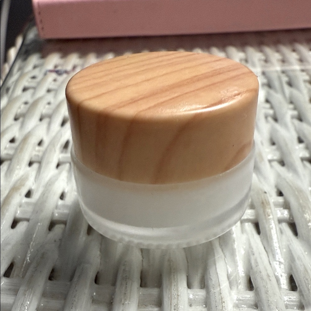 Tallow Eye Balm with Bee Venom perfect for your eyes Botox in a jar $15 for 15ml